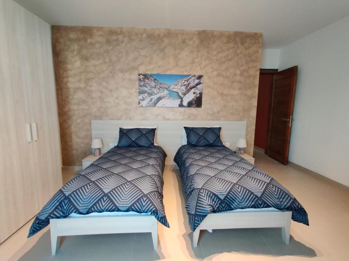 Deep Blue Apartment Marsaskala Luaran gambar